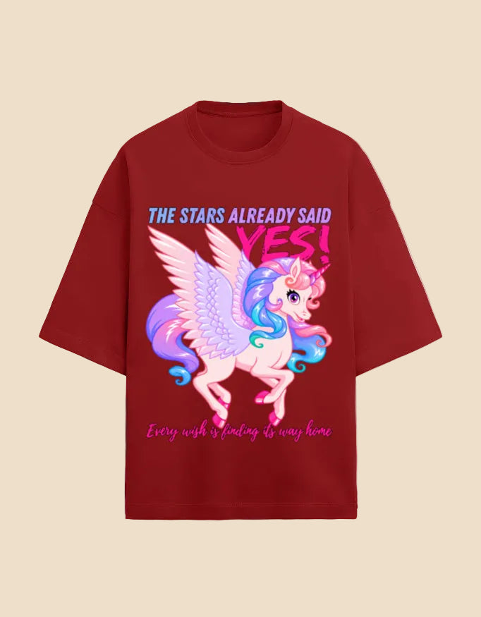 The stars said yes Oversized T-shirt Red front view 